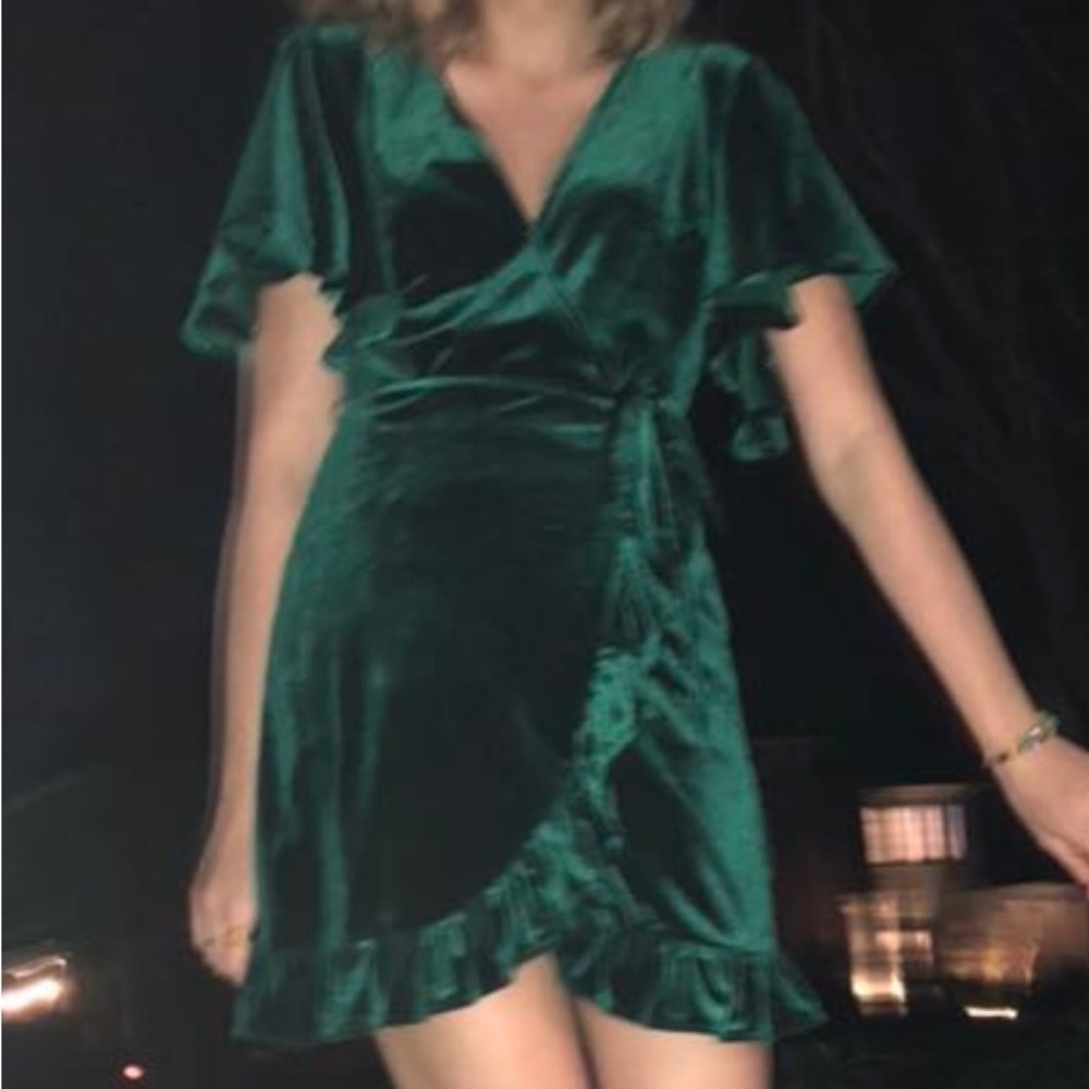Jack by BB Dakota green V-neck wrap dress XS